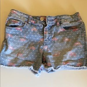 This is short jean for girls